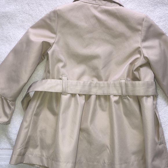 Beautiful Tahari girls coat - Picture 5 of 5